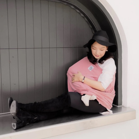 OVer Baby Car Seat Cover/Nursing Cover- used once! - Picture 5 of 6